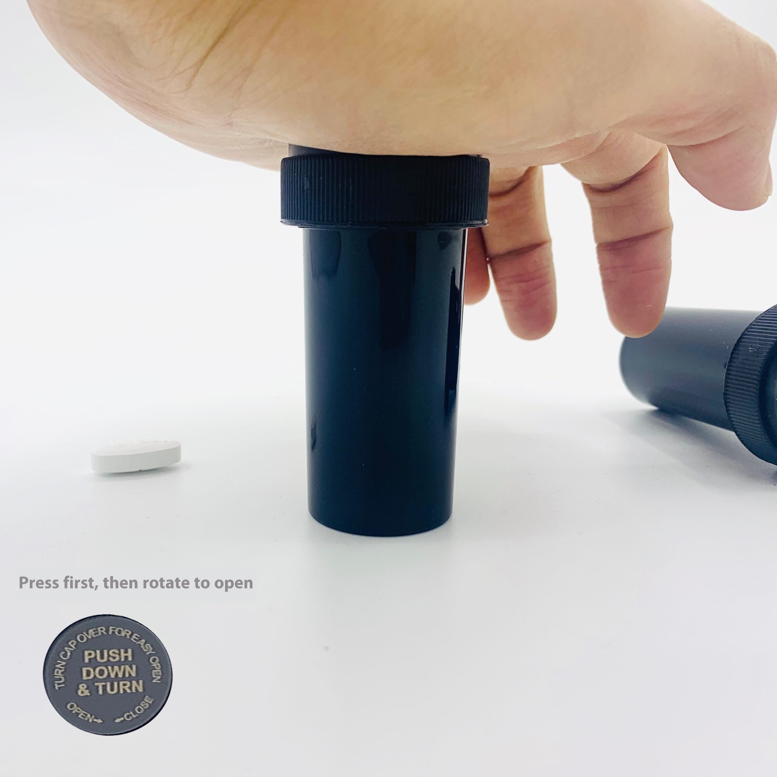 Black light-proof safety lock medicine bottle 50mL