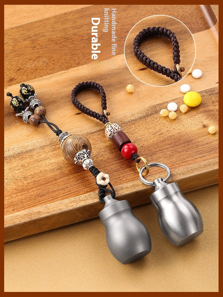 Portable Small Medicine Bottle, Heart-Saving Pill Bottle, Titanium Alloy Portable Medicine Bottle