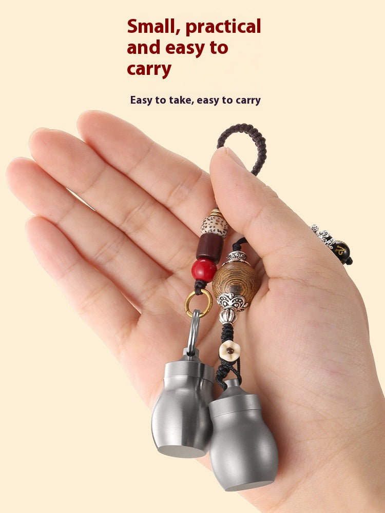Portable Small Medicine Bottle, Heart-Saving Pill Bottle, Titanium Alloy Portable Medicine Bottle