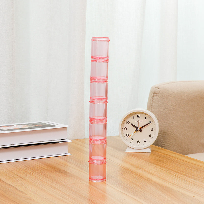Portable 7-day combination pill box, detachable small pill box