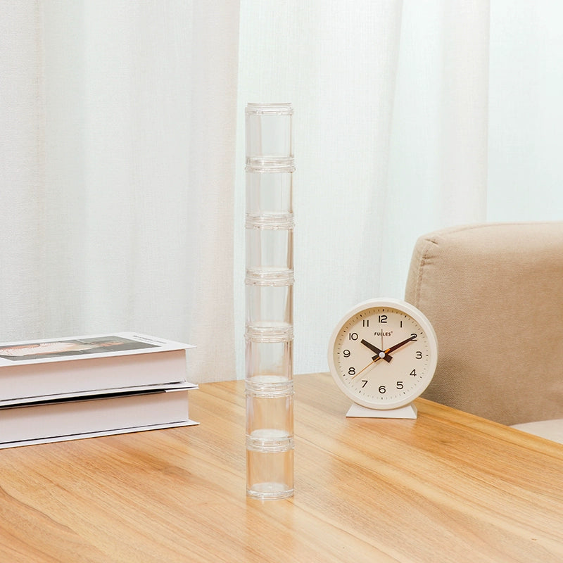 Portable 7-day combination pill box, detachable small pill box