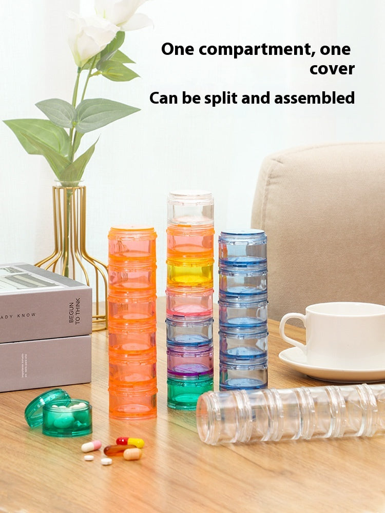 Portable 7-day combination pill box, detachable small pill box