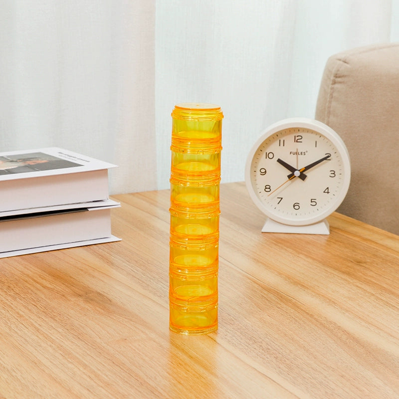 Portable 7-day combination pill box, detachable small pill box